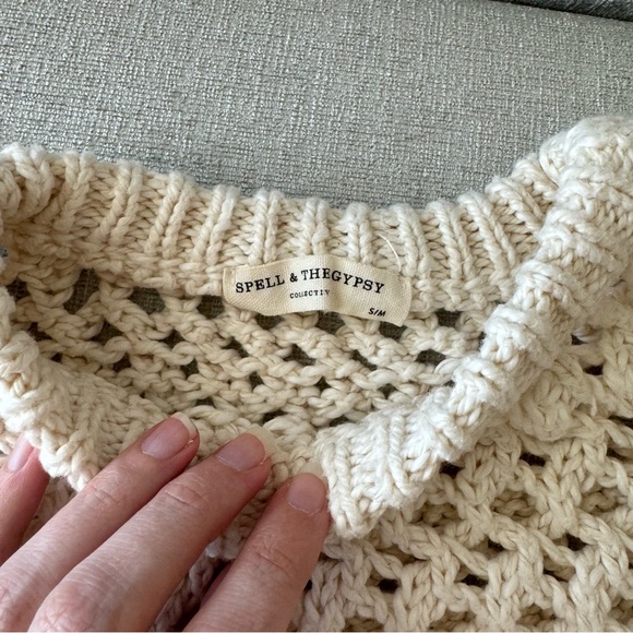 Eaglehawk Slouch Knit in Cream - Picture 5 of 7